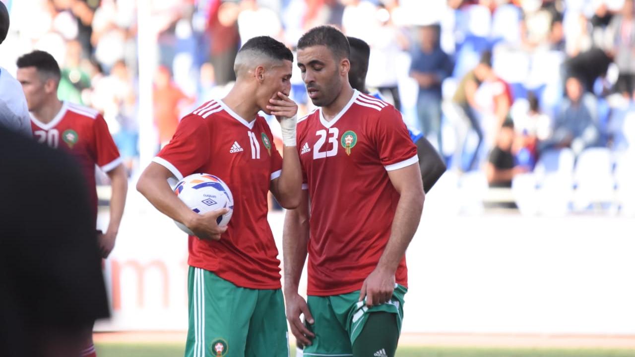 المغربي فيصل فجر لاعب الوحدة السعودي يلمح بطريقته لتذويب الخلافات مع مواطنه عبد الرزاق حمدالله هداف الاتحاد