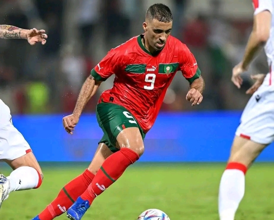 جدل كبير واتهامات ترافق الظهور الأول المهاجم الدولي المغربي عبد الرزاق حمد الله مع المنتخب الوطني المغربي