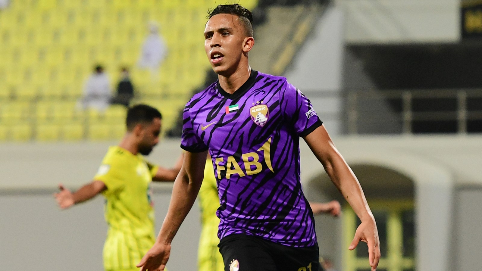 الناخب الوطني وليد الركراكي يتراجع عن قراره بخصوص المهاجم سفيان رحيمي