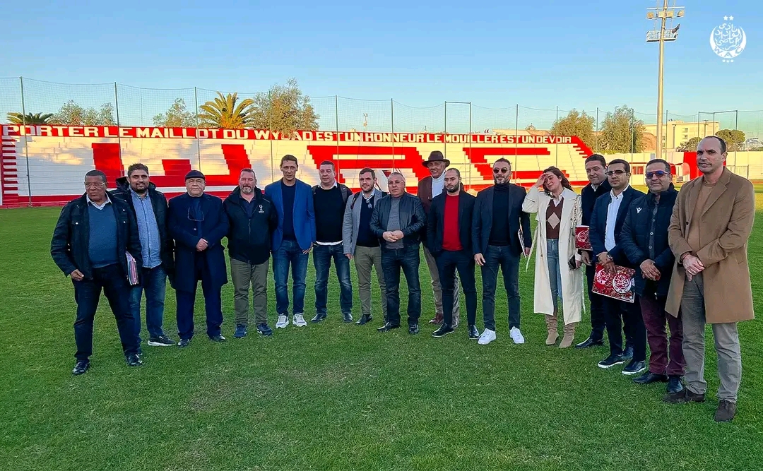 نادي الوداد المغربي بطل أفريقيا والمغرب يكشف عن تفاصيل زيارة لجنة الكونفدرالية الافريقية لكرة القدم للمشاركة في السوبر الأفريقي