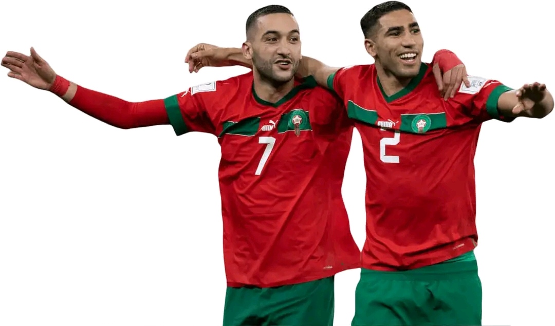 الدولي المغربي حكيم زياش يغادر فريقه تشيلسي الانجليزي ويقترب من الالتحاق بالدولي المغربي أشرف حكيمي في باريس سان جيرمان الفرنسي