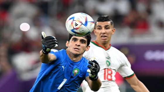 حارس مرمى المنتخب الوطني المغربي ياسين بونو هدف مارسيليا الفرنسي