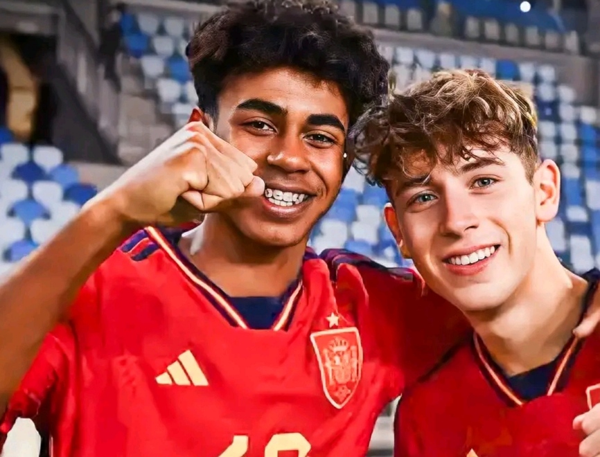 الغينية الاستوائية شيلا إيبانا والدة اللاعب لامين يامال تصدم الإتحاد المغربي بخصوص لعب نجم برشلونة الإسباني مع المنتخب الوطني المغربي