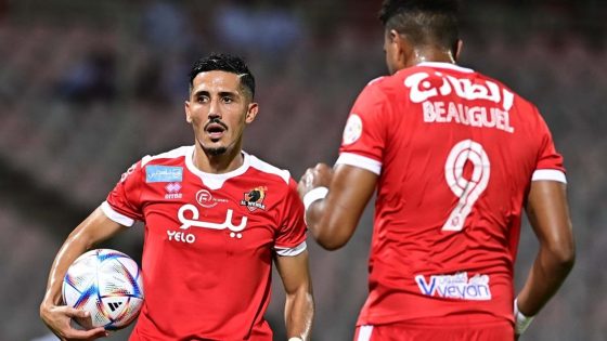 فيصل فجر لاعب الوحدة السعودي يستعطف مدرب المنتخب الوطني المغربي وليد الركراكي