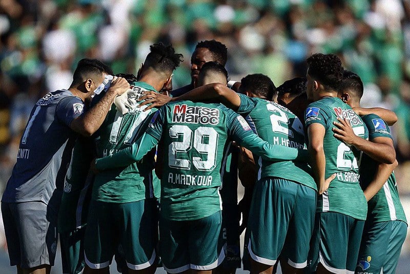 خماسي الفريق الأخضر يورط الرئيس المقبل لنادي الرجاء الرياضي لكرة القدم و يضعونه في ورطة حقيقية