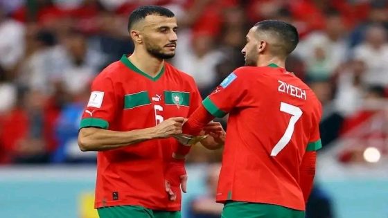 الدولي المغربي السابق كريم الأحمدي يقود الثنائي رومان غانم سايس وحكيم زياش إلى الدوري السعودي لكرة القدم