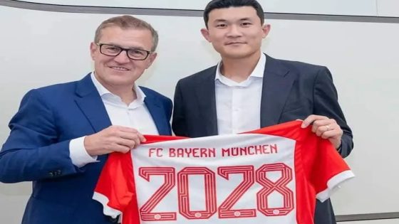 نادي بايرن ميونيخ الألماني يعلن عن تعاقده مع المدافع الكوري الجنوبي كيم مين جاي (26 عاماً) قادماً من نابولي الإيطالي