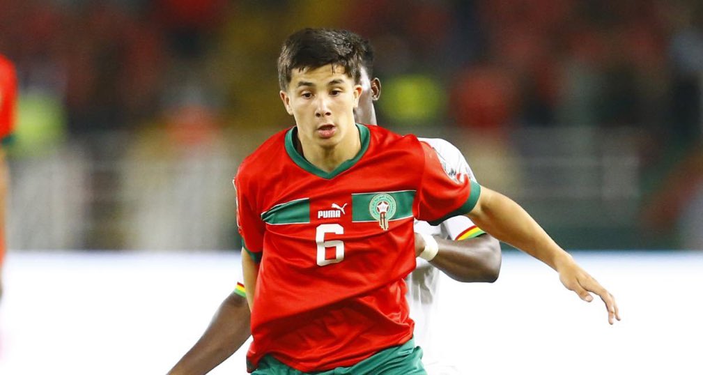 المنتخب الوطني المغربي بنيامين بوشواري يشعل مواقع التواصل الاجتماعي وإندهاش الكثيرين و أب اللاعب يحسم تواجد ولده مع المنتخب الوطني المغربي بعد قرار وليد الركراكي