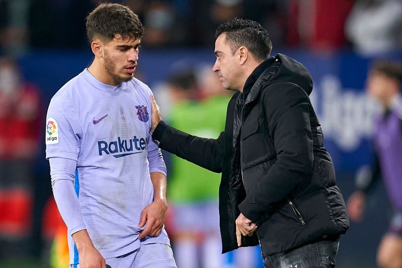 مدرب برشلونة الإسباني تشافي هيرنانديز ينهي أزمة الدولي المغربي عبد الصمد الزلزولي بشكل رسمي