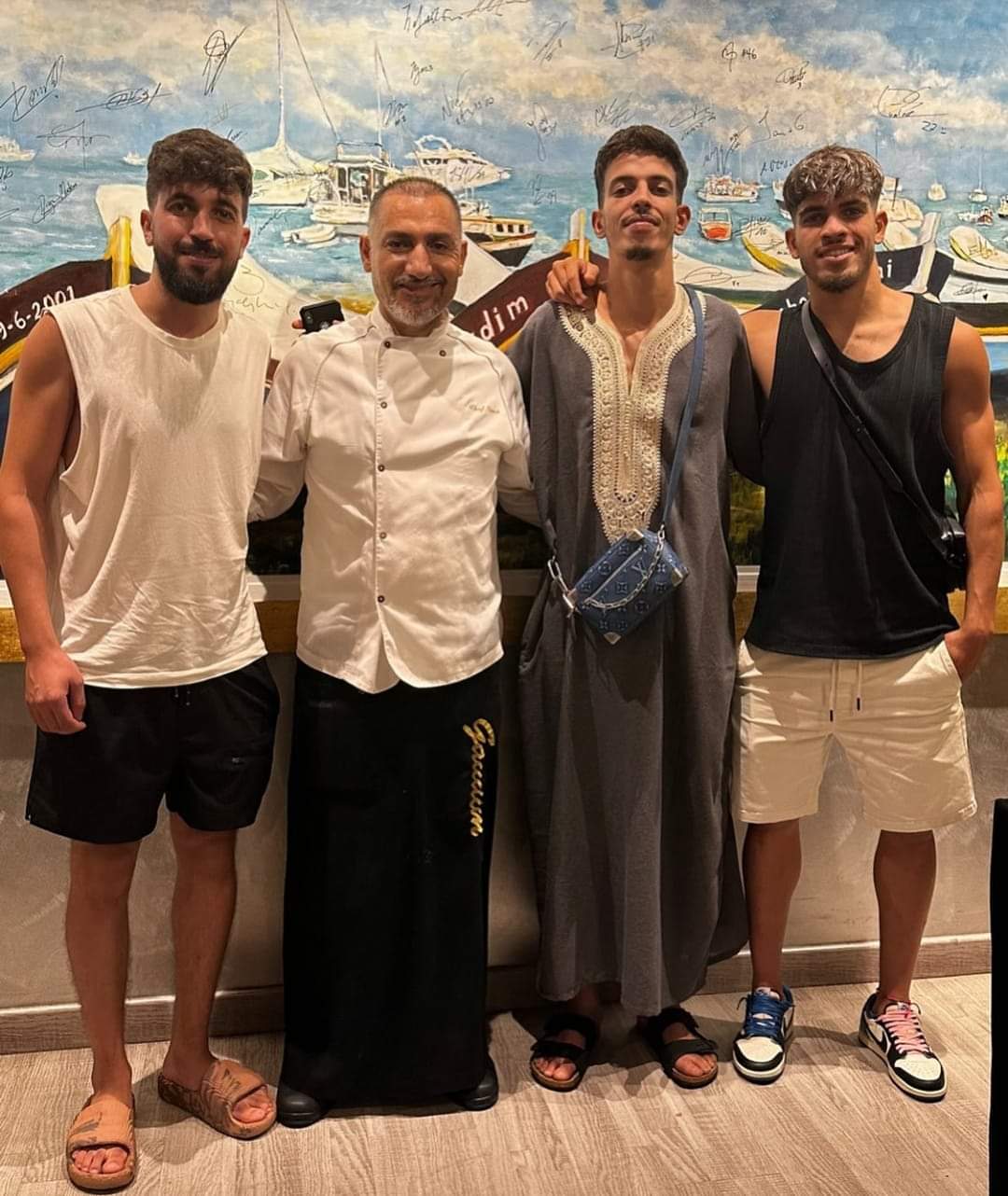 الناخب الوطني وليد الركراكي يحسم ملف اللاعب المغربي الشهير لامين يامال مهاجم برشلونة الإسباني و أب اللاعب كلمة السر