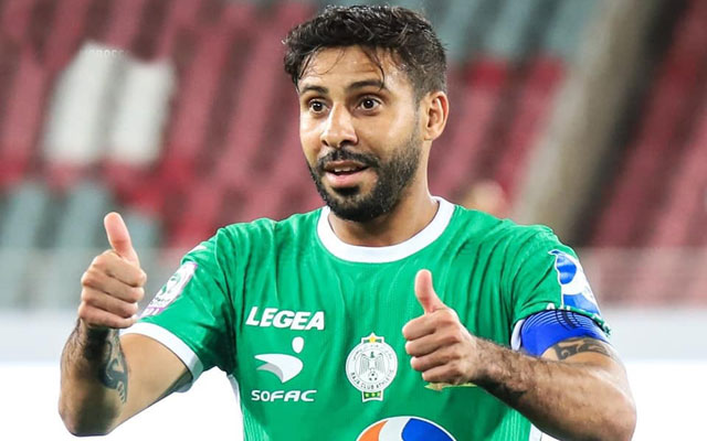 محسن متولي لاعب إتحاد طنجة يغرق الرجاء الرياضي في أزمة كبيرة