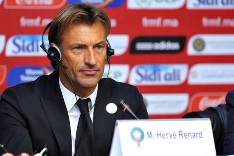 المغرب الثعلب لم ينس المغرب ..موقف بطولي من المدرب هيرفي رونار و المغاربة يتفاعلون معه على نطاق واسع