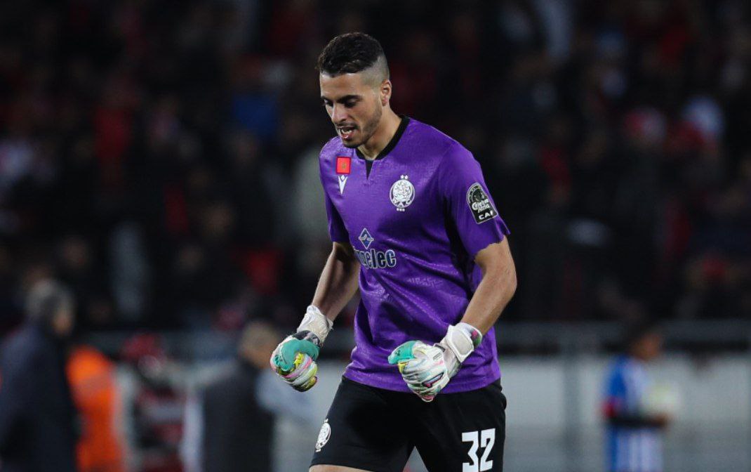 عادل رمزي مدرب الوداد المغربي يحسم في استبعاد الحارس يوسف المطيع أمام حافيا كوناكري