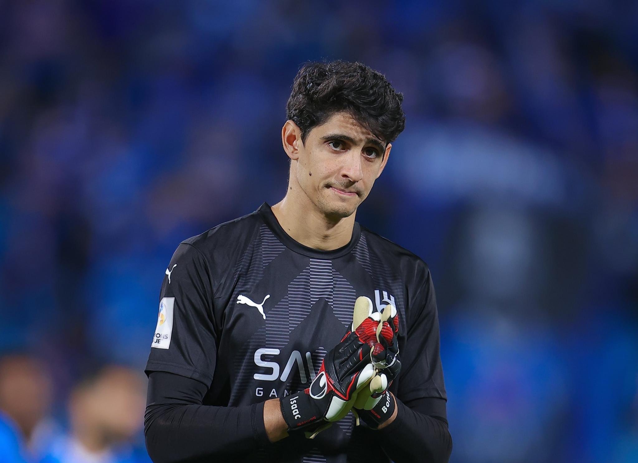 خطأ كارثي من حارس مرمى نادي الهلال السعودي ياسين بونو ينهي إنجازه الكبير مع الأزرق السعودي+فيديو