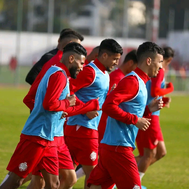 الوداد الرياضي لكرة القدم يقدم على إجراء تغييرات كبيرة في لائحته الإفريقية