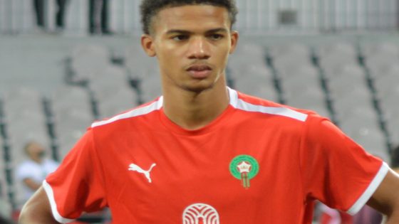 وليد الركراكي مدرب الأسود يغير قناعاته بشأن ثلاثة لاعبين في المنتخب الوطني المغربي