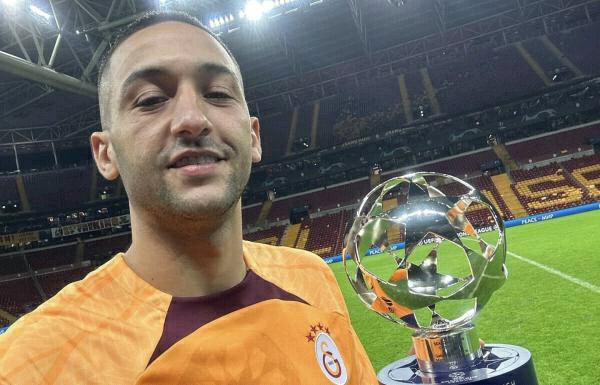 تطورات جديدة بخصوص حكيم زياش و اللاعب يغيب عن المنتخب الوطني المغربي