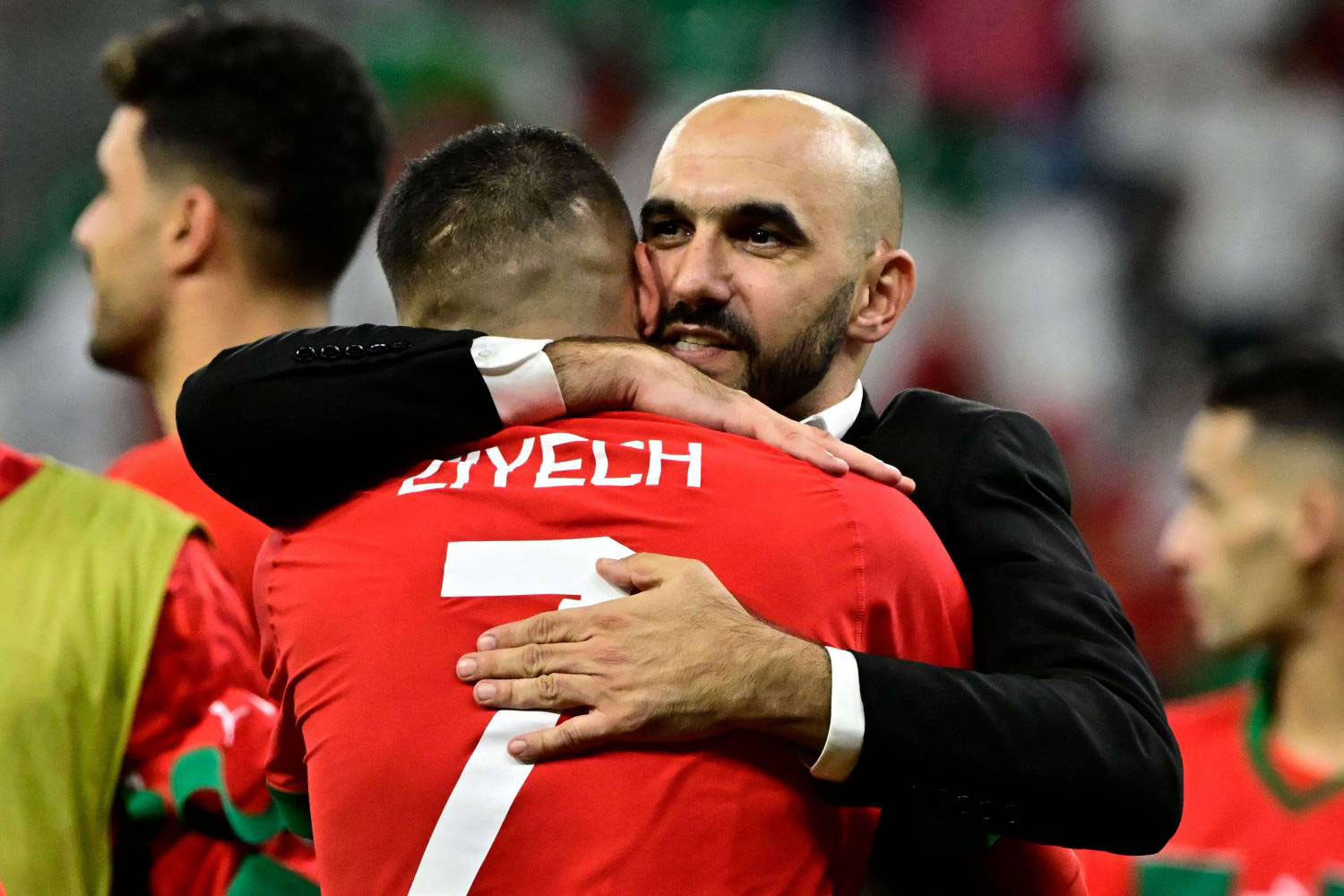 المدير الفني لمنتخب المغرب وليد الركراكي يستبعد اسماء وازنة من القائمة المستدعاة لخوض وديتي أنغولا وموريتانيا