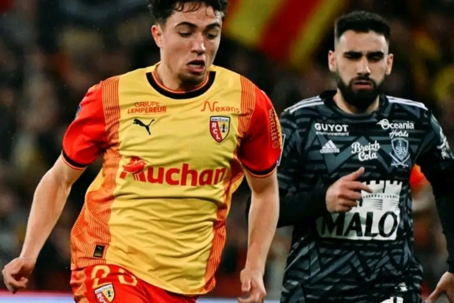 السبب الحقيقي وراء رفض نائل العيناوي نجم نادي لانس الفرنسي اللعب مع المنتخب الوطني المغربي