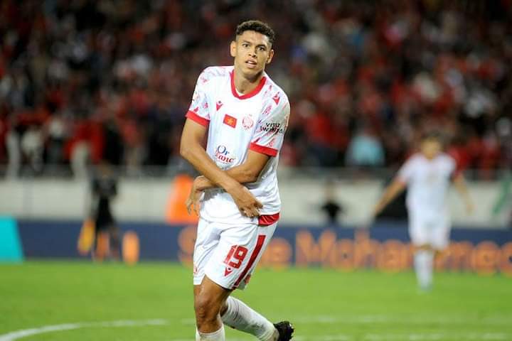 نادي الوداد الرياضي يقرر استبعاد اللاعب منتصر لحتيمي