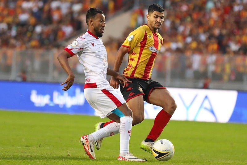 الوداد الرياضي يحسم بقاء الدولي الليبي حمدو الهوني بالفريق واللاعب يقترب من التعاقد مع نادي جديد