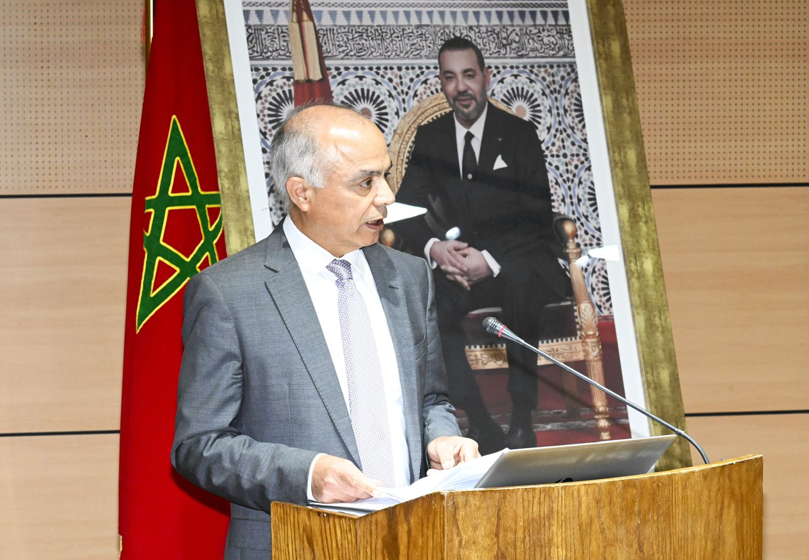 فعاليات اليوم الدراسي :''رهانات وإكراهات وأفاق تنمية الرياضة ذات المستوى العالي بالمغرب''.