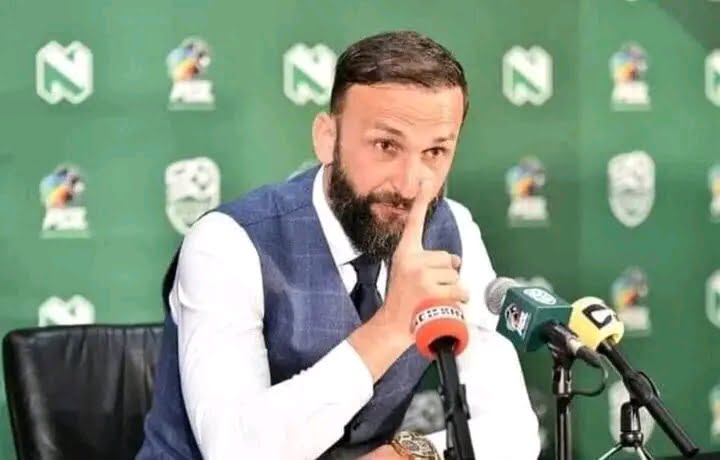 الرجاء الرياضي يفاوض مدربين عالميين برتغالي وألماني لخلافة زينباور