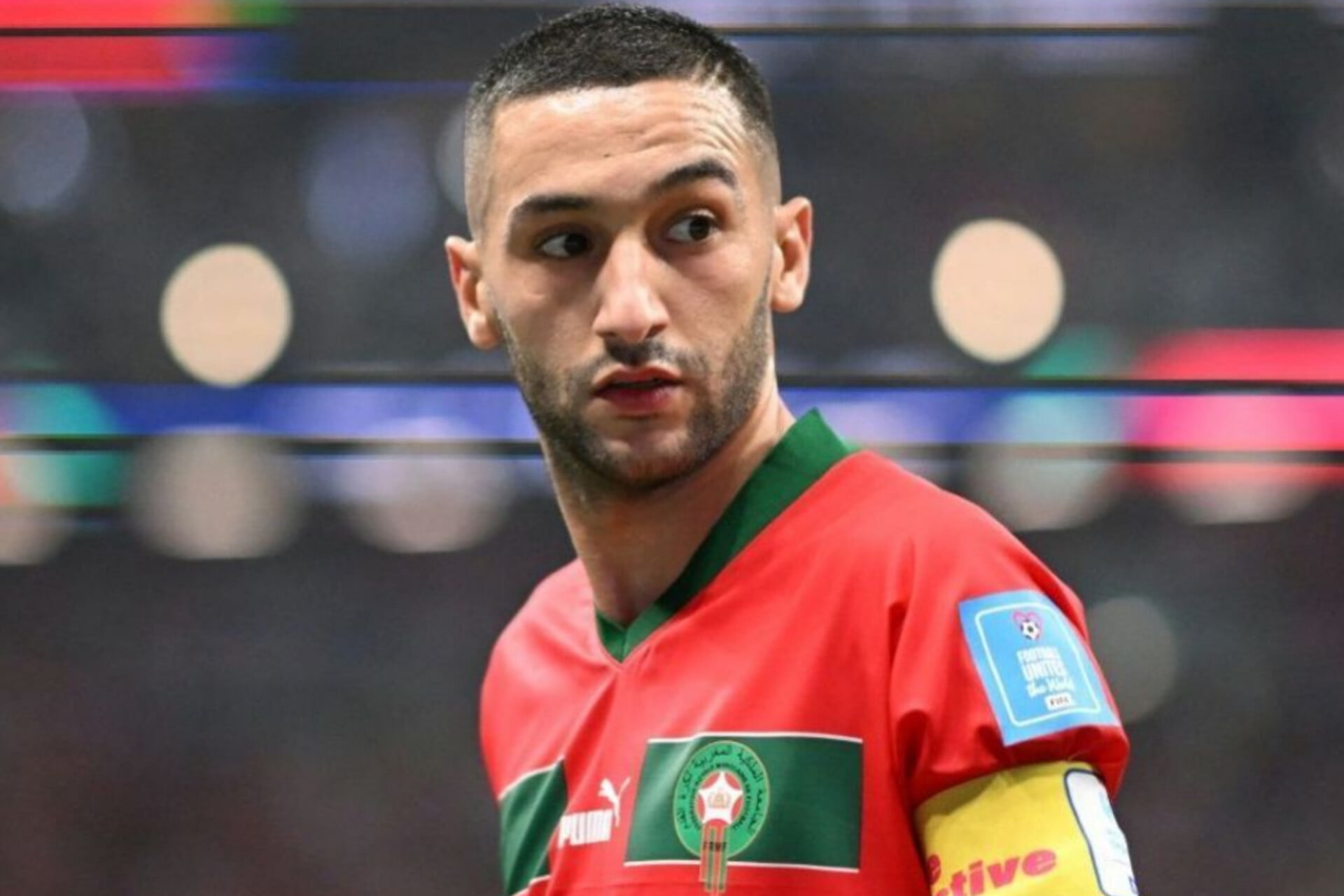 حكيم زياش حكيم زياش يكشف تفاصيل مثيرة عن أمه و يحسم في انتقاله إلى الدوري السعودي