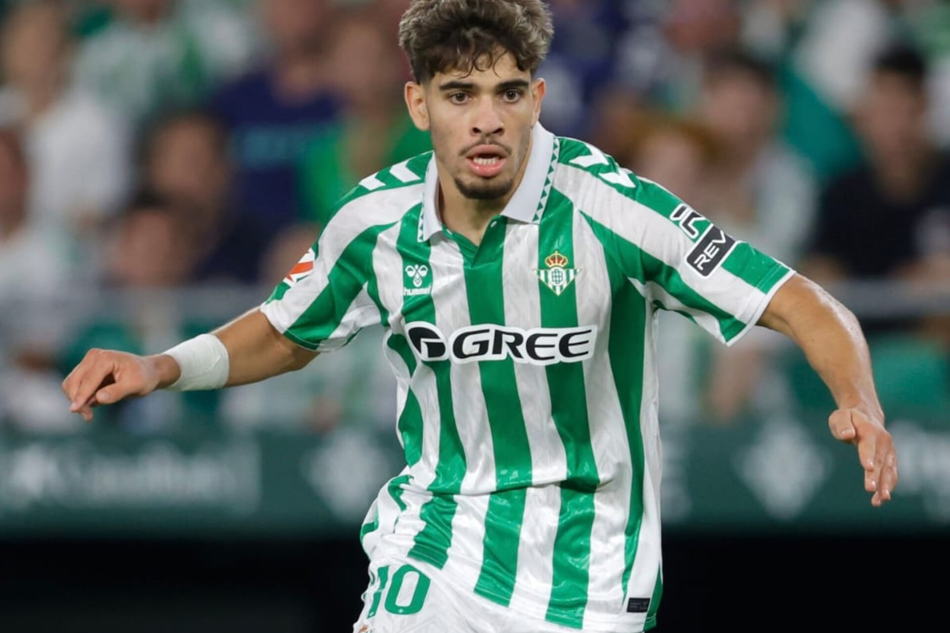 الدولي المغربي عبد الصمد الزلزولي يعود لعادته