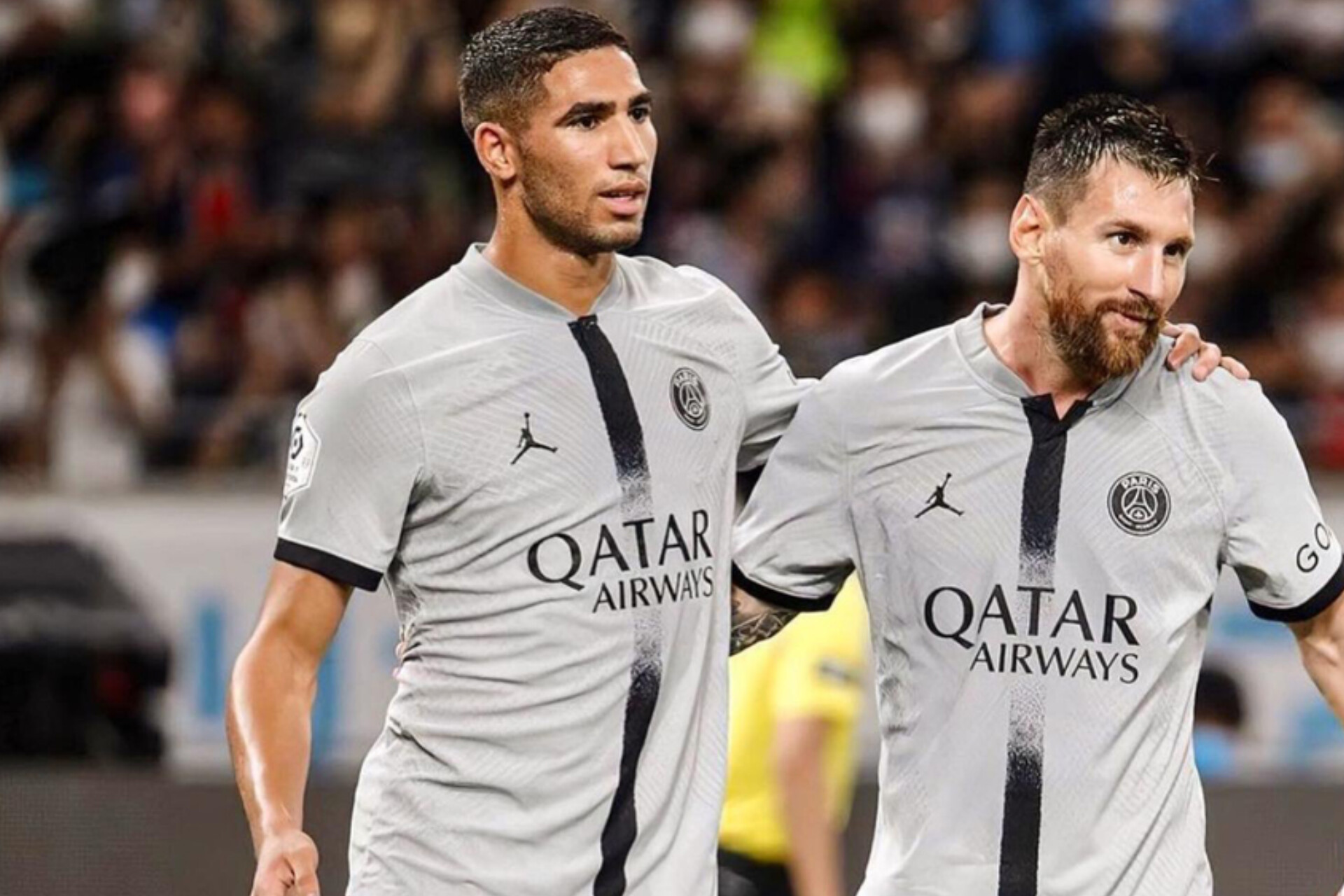 المغربي أشرف حكيمي يبدي اندهاشه من تصرف ليونيل ميسي