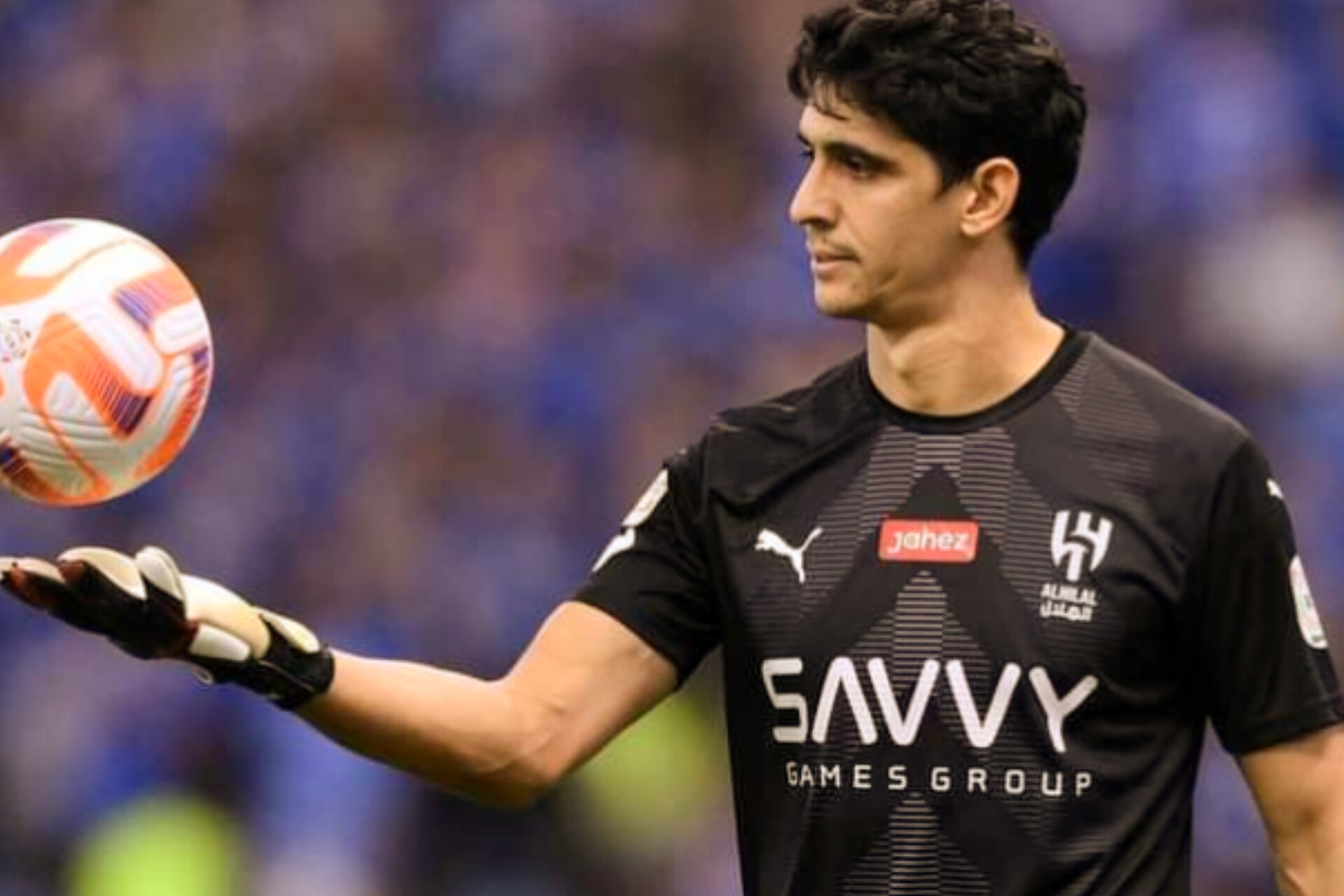 مدرب الهلال السعودي يحسم في مشاركة الدولي المغربي ياسين بونو أمام العين الإماراتي