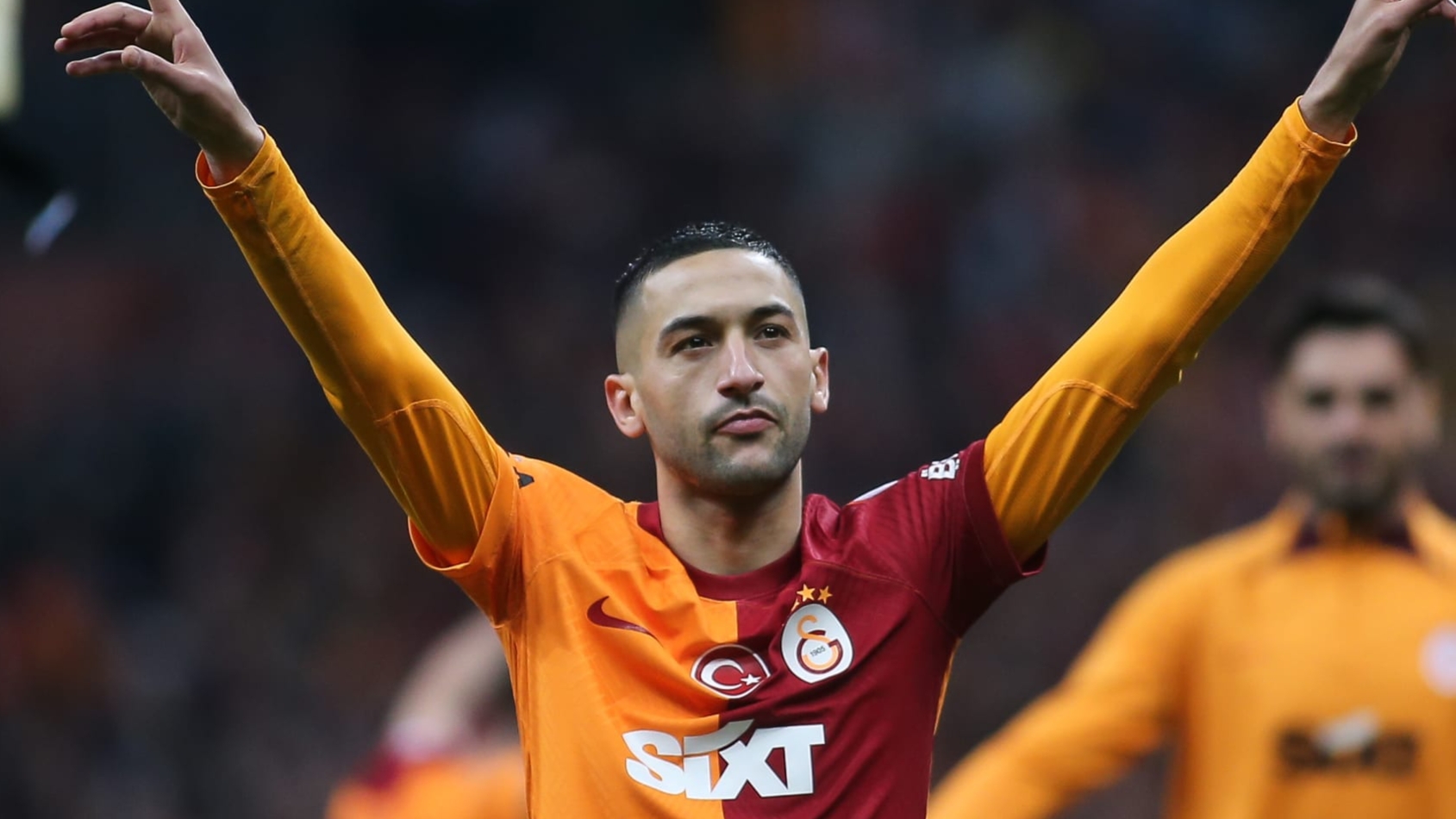 غياب زياش عن غلطة سراي وحضور النصيري و أمرابط رفقة فنربخشة