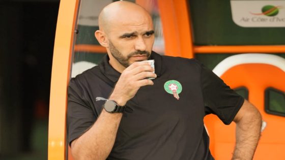 وليد الركراكي يضحي بلاعب جديد و يستبعده عن المنتخب المغربي