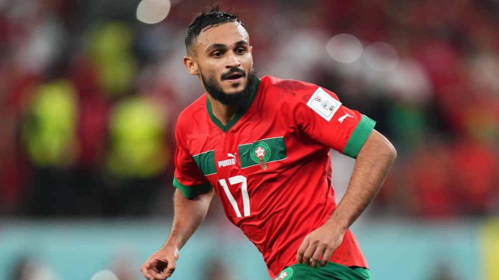 إصابة عضلية تبعد النجم المغربي سفيان بوفال عن الملاعب