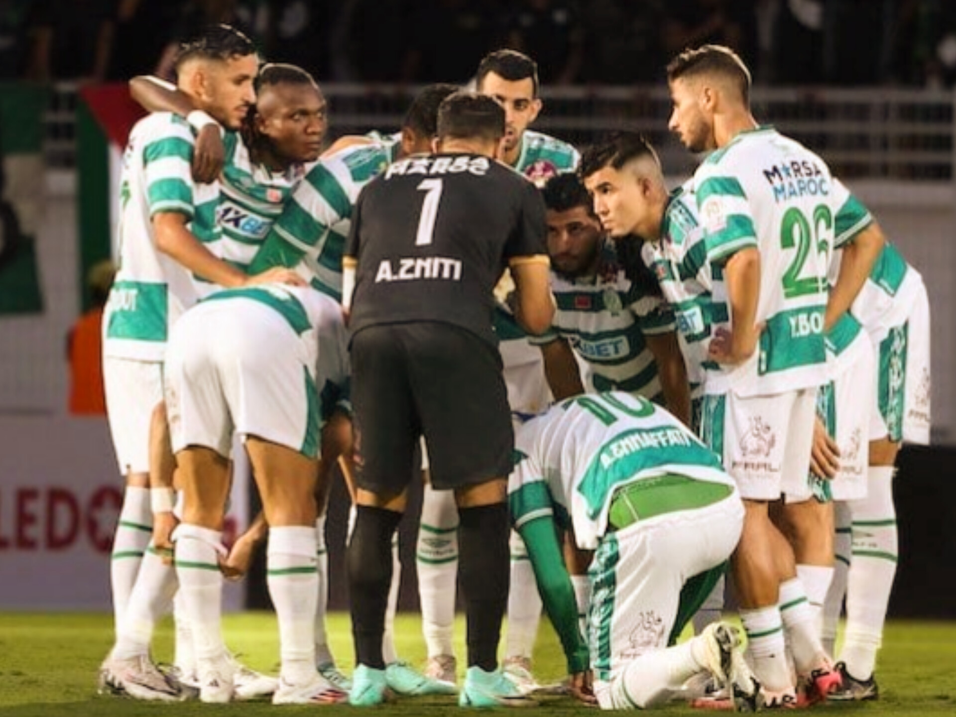 الشابي يضع 7 لاعبين في لائحة مغادري الرجاء الرياضي