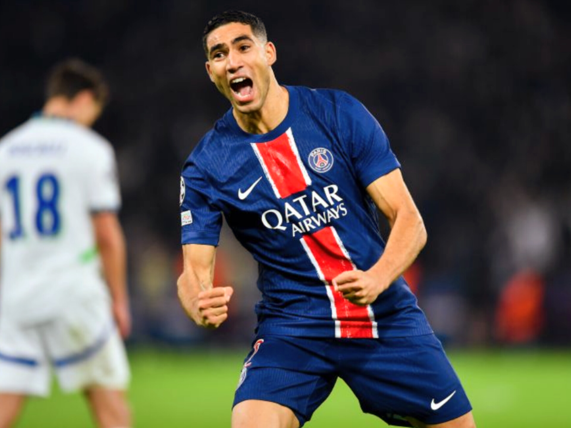 الدولي المغربي أشرف حكيمي يتفوق على نجوم باريس سان جيرمان الفرنسي و يحقق أرقام كبيرة