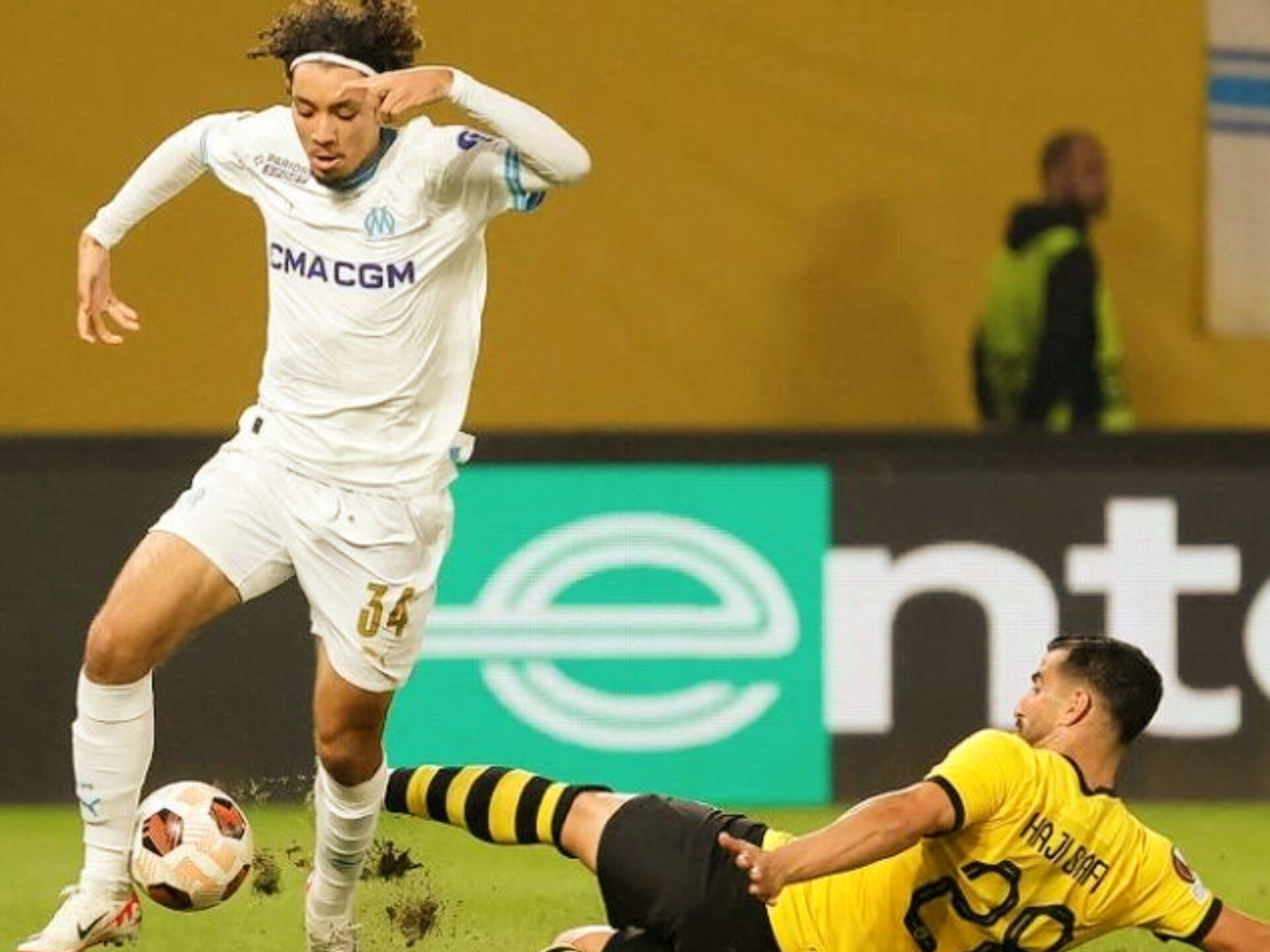 مدرب مارسيليا الفرنسي يستبعد بلال نادر و أمين حارث