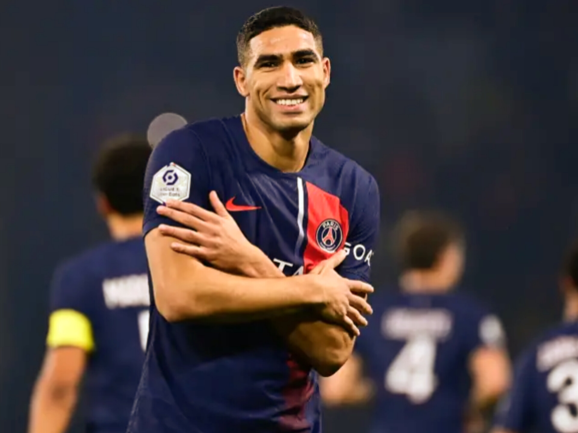 لويس إنريكي سعيد بسبب ما يقوم به الدولي المغربي أشرف حكيمي