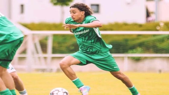 نجم بوروسيا مونشنغلادباخ الألماني يختار اللعب مع المنتخب الوطني المغربي