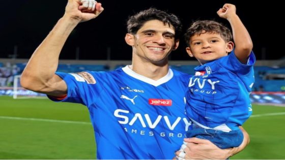 ياسين بونو يقدم وعدا حاسما لمكونات نادي الهلال السعودي
