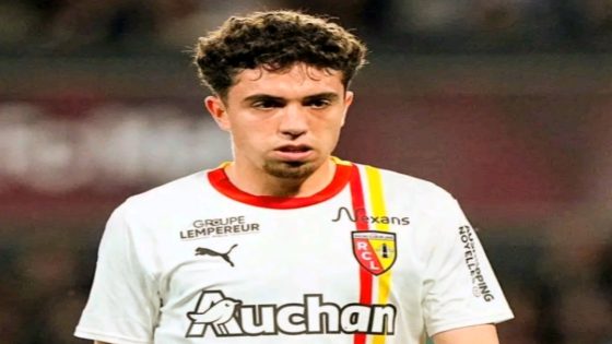 نائل العيناوي يحسم في قدومه للمنتخب المغربي في المعسكر القادم