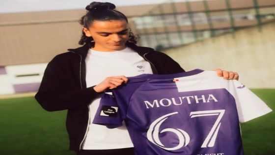 الظهير المغربي الواعد نايل موتا السبتاوي ينتقل إلى دندر البلجيكي في خطوة واعدة