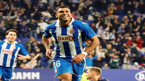 نابولي يفتح باب الرحيل أمام وليد شديرة.