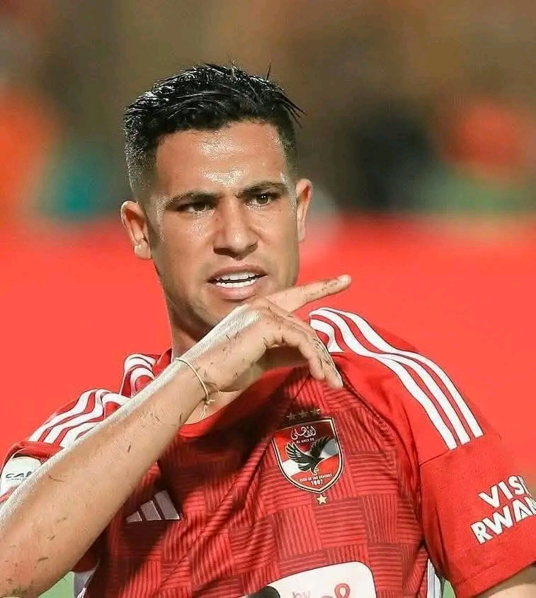 رضا سليم يقترب من العودة إلى المغرب.. ساعات قليلة تفصله عن الدار البيضاء