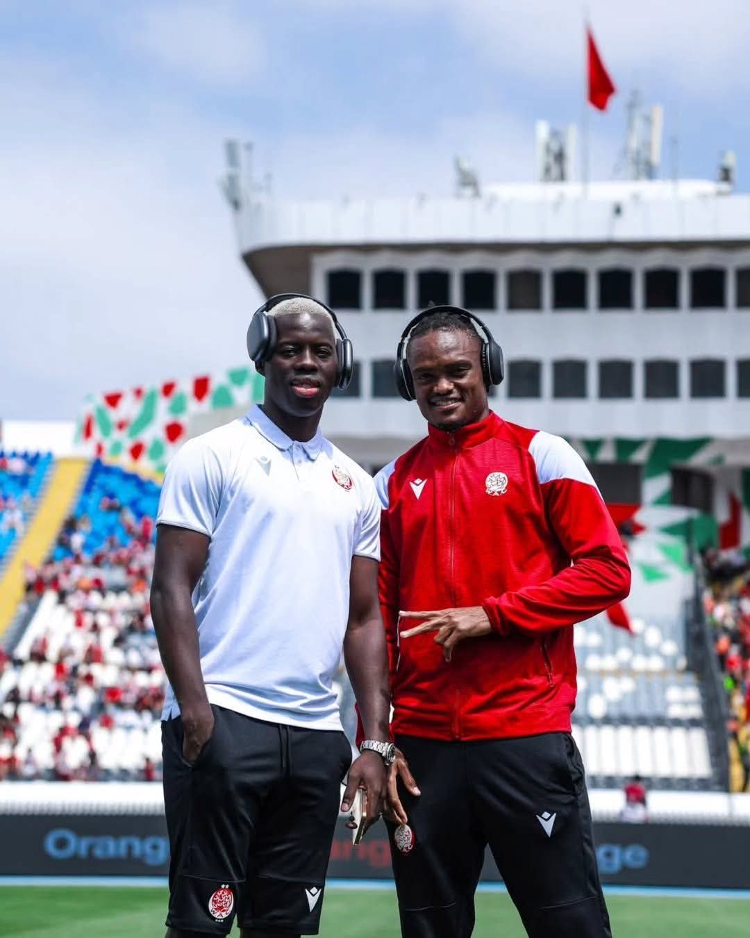 مفاجأة في صفقة عزيز كي.. الوداد يفاجئ يانغ أفريكانز بطلب رسمي وتوجه جديد بشأن مواليمو!