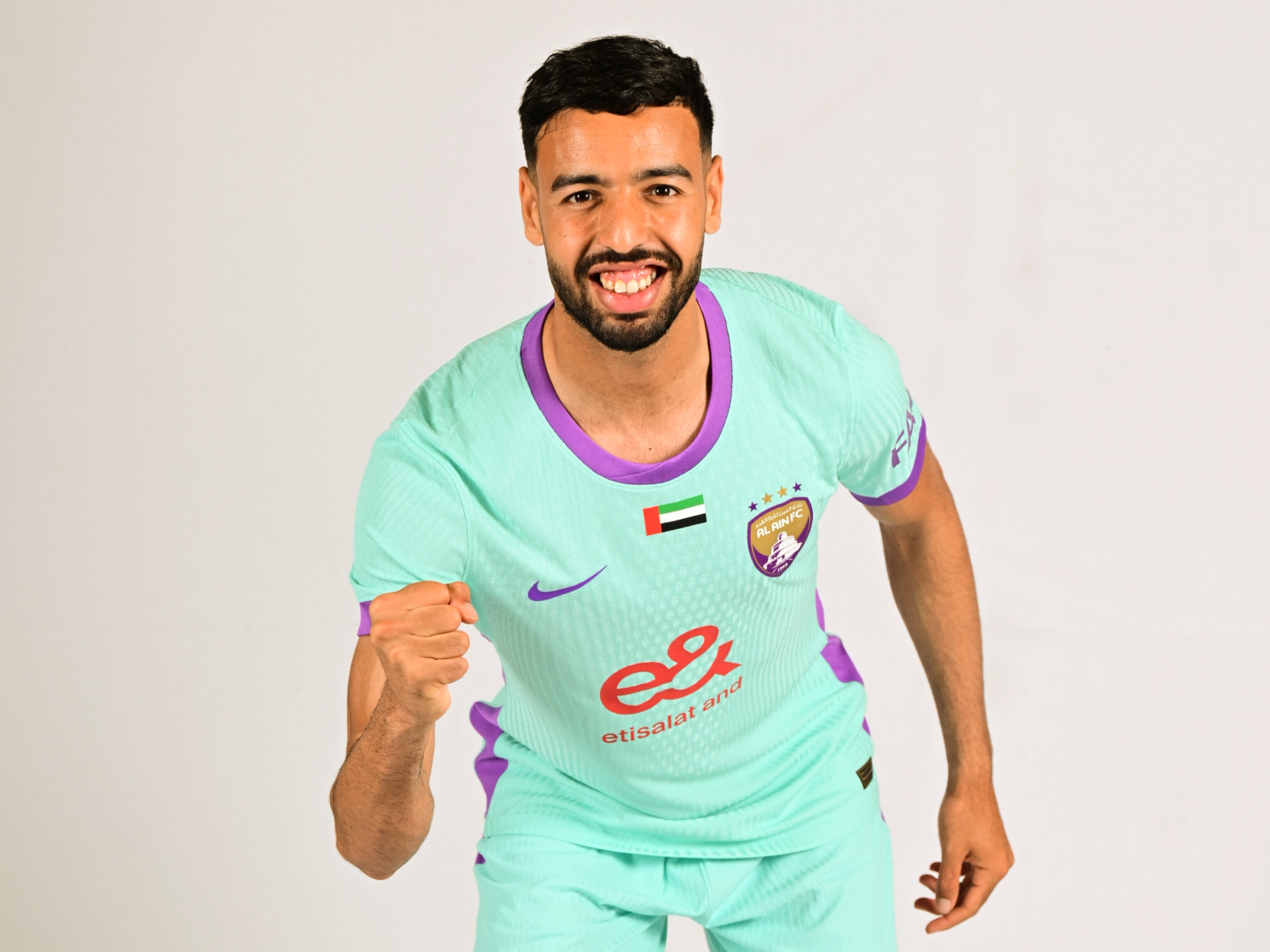 الوداد الرياضي يقترب من التعاقد مع يحيى بن خالق من العين الإماراتي