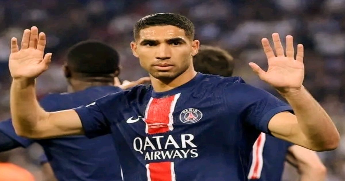 الفيفا ينصف أشرف حكيمي لاعب باريس سان جيرمان
