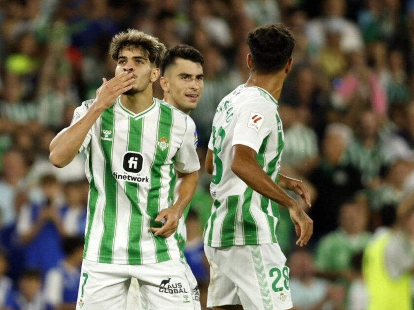 عبد الصمد الزلزولي مطلوب من روما الإيطالي