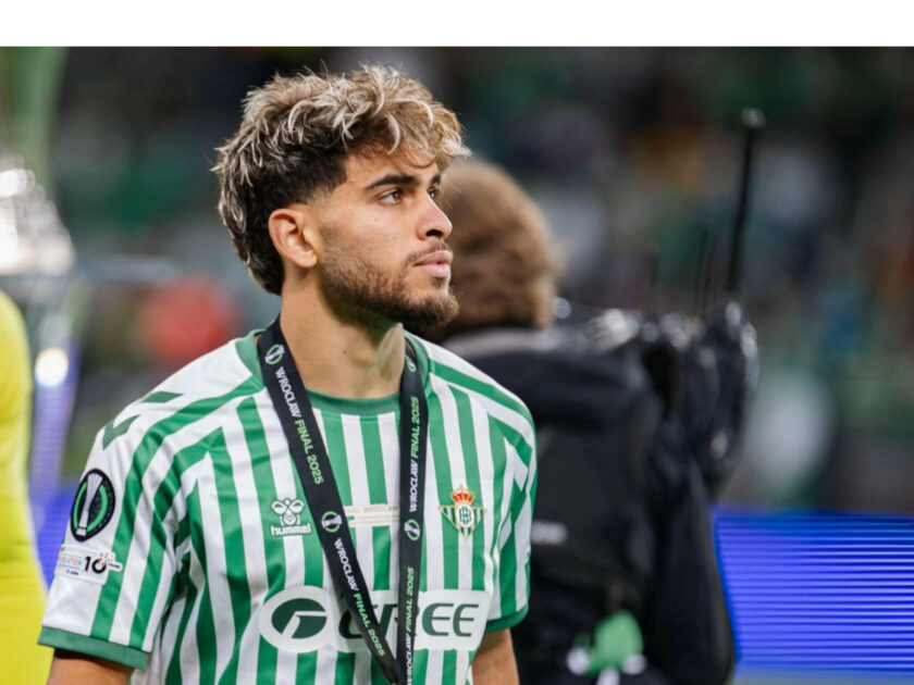 ريال بيتيس الإسباني يضع شرط بيع عبد الصمد الزلزولي