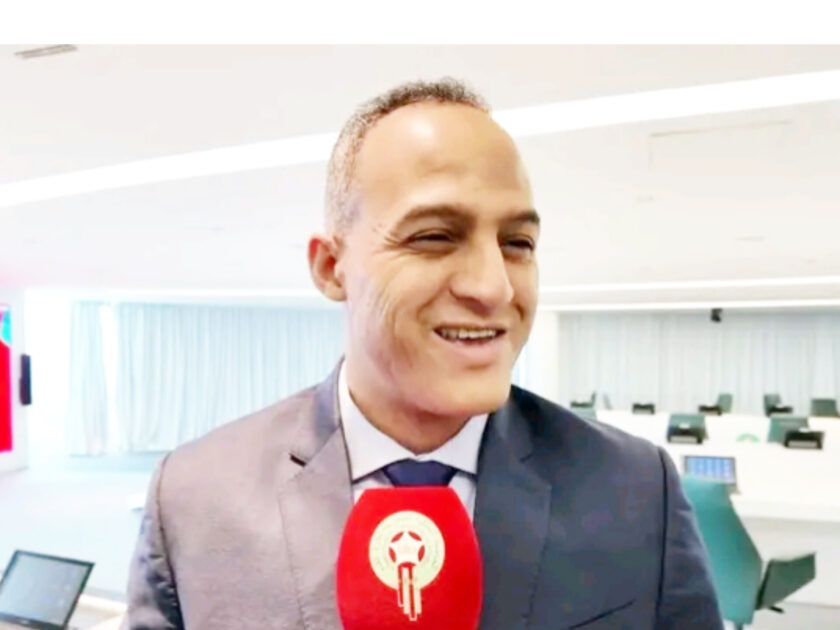 الحكم إسماعيل الفتح يغادر المغرب ويعود إلى الولايات المتحدة الأمريكية